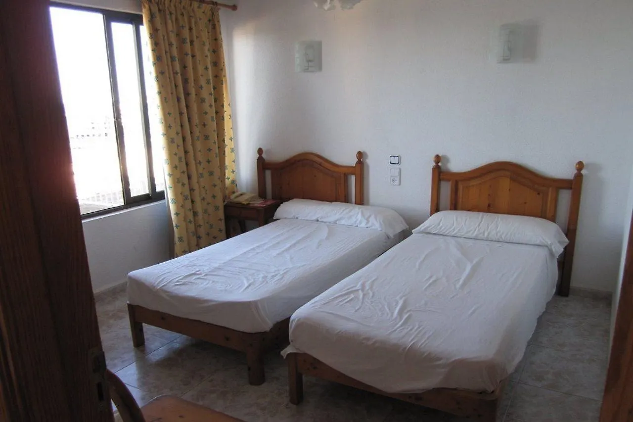 Apartment Apartamentos Playa Moreia S'Illot