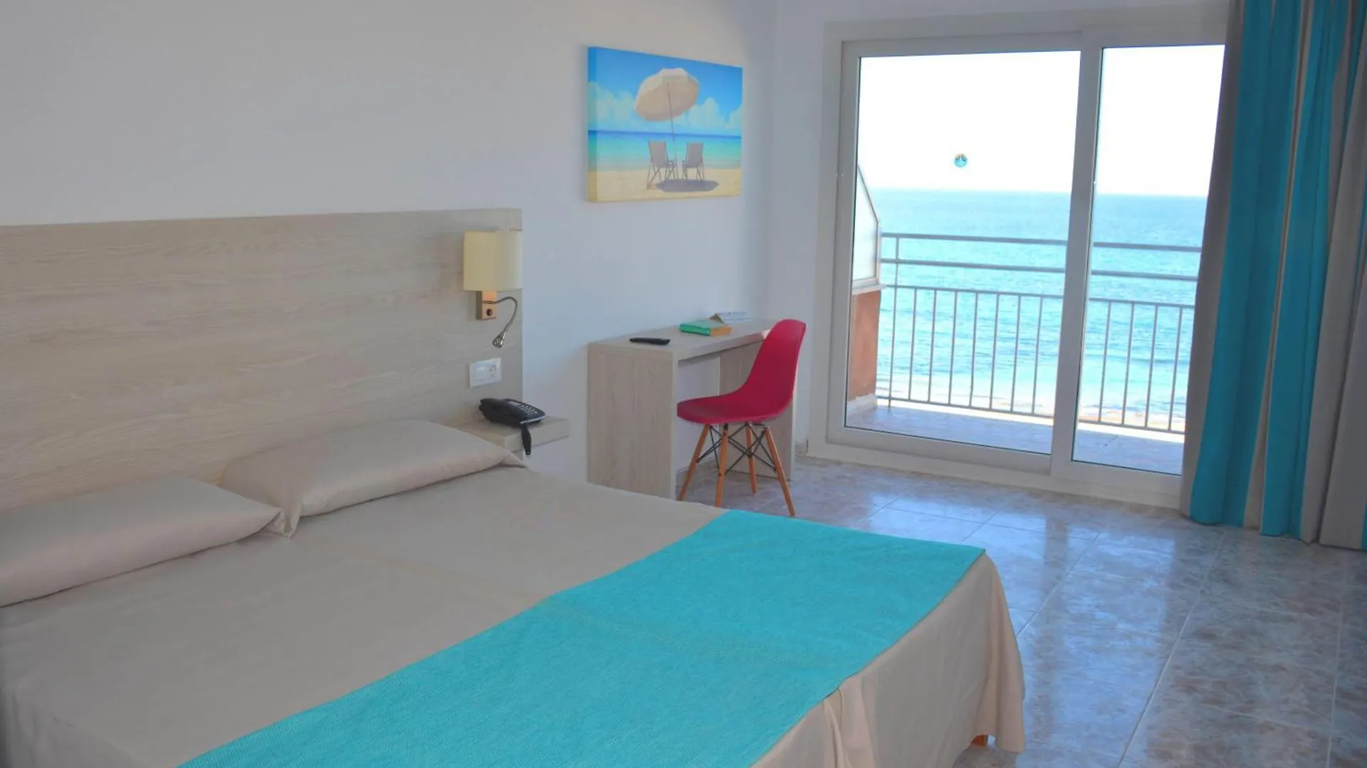 Apartment Apartamentos Playa Moreia S'Illot  Spain
