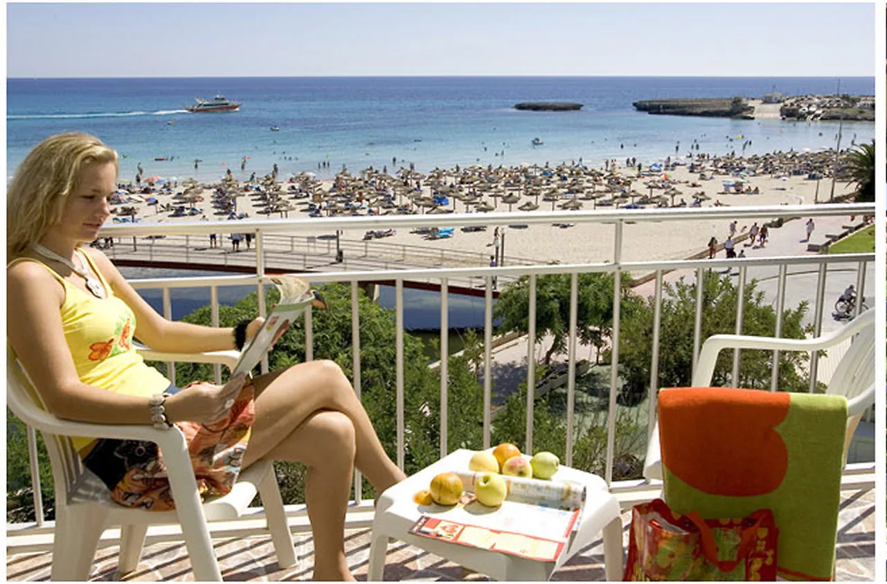 Apartment Apartamentos Playa Moreia S'Illot